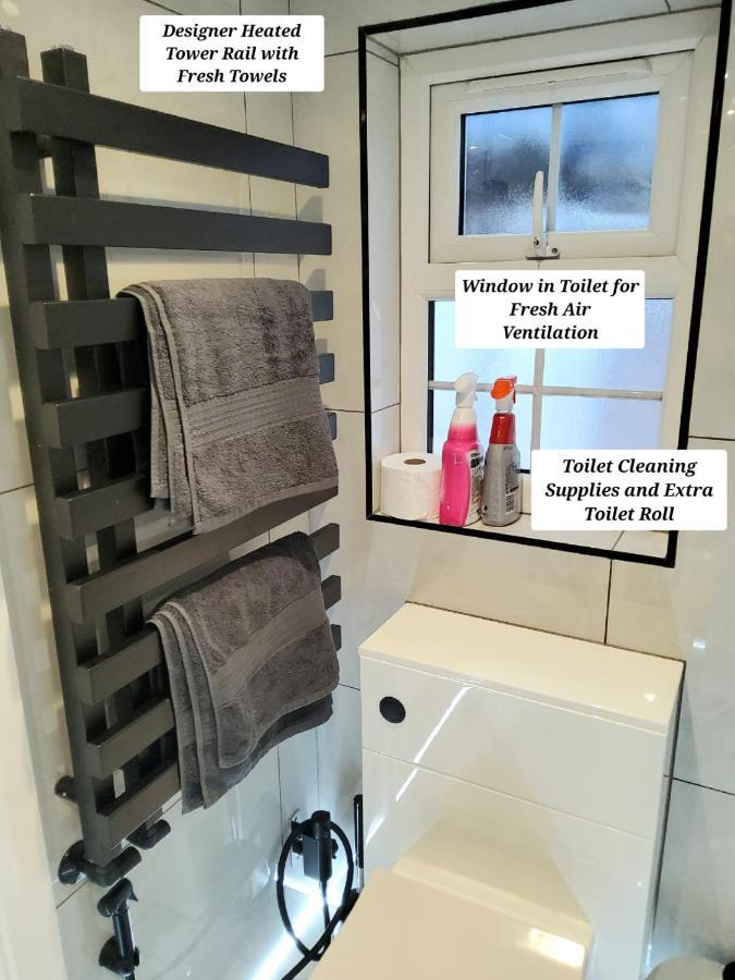 Air Conditioned Modern Double Bed Room With Private Attached Bathroom - Free Parking - Near London Heathrow Airport & Southall Broadway المظهر الخارجي الصورة